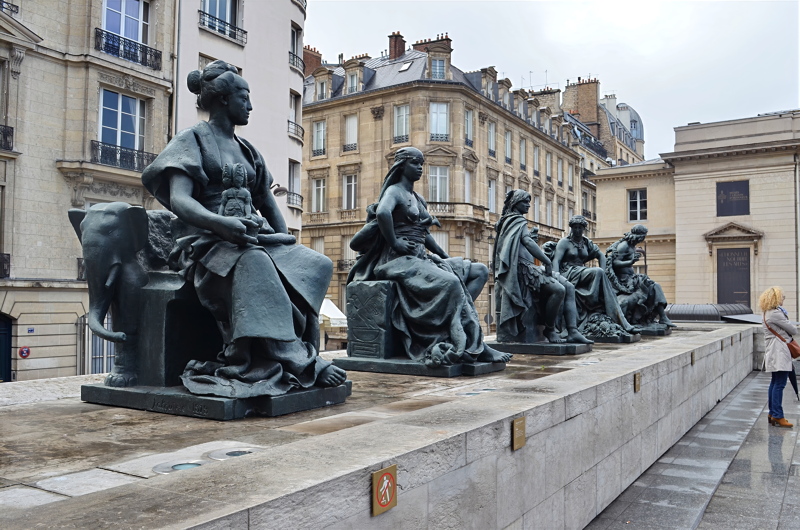 24 - The Six Continents (Les six continents), located on the esplanade outside the Musée d'Orsay in Paris